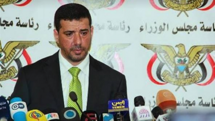 حكومة هادي تؤكد سيطرة الحماية الرئاسية على قصر معاشيق ومحيطه في عدن وتتحدث عن "غدر وخيانة"