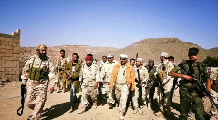 اللواء عيدروس الزُبيدي يتفقد خطوط المواجهة الأمامية مع الميليشيات الحوثية في مريس
