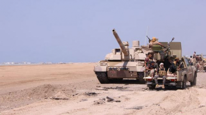 احتدام المعارك في الساحل الغربي وفرار عشرات الحوثيين