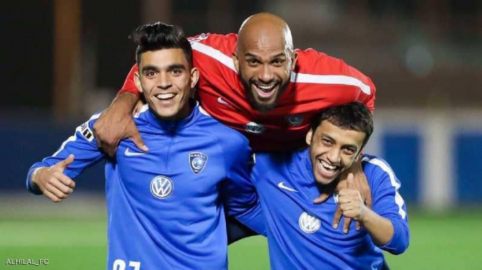 "ديبالا المغرب" يهدي الهلال تعادلا أمام النصر السعودي