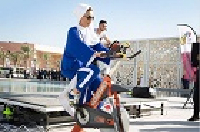 شاهد بالصور : الشيخة موزة والدة امير قطر تمارس الرياضة بملابس خاصة