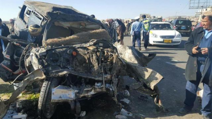 بالصور : وفاة 15 يمني نتيجة حادث مروري مروع هو الثاني خلال 24 ساعة بطريق صنعاء - الحديدة