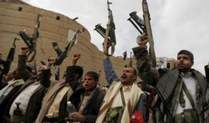 الحوثيون يعتقلون ويعتدون على ثلاثة قضاة أثناء توجههم إلى عدن ( الأسماء )