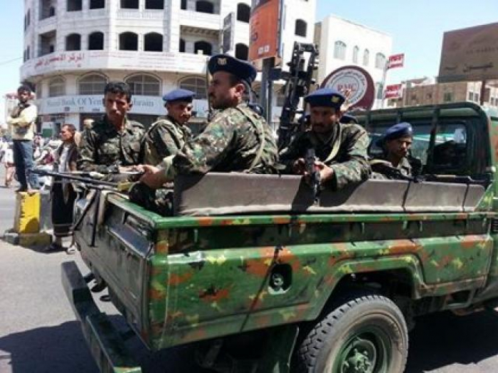 الحوثي يفرج عن 69 فردا من انصار المخلوع بينهم قادة وضباط كبار