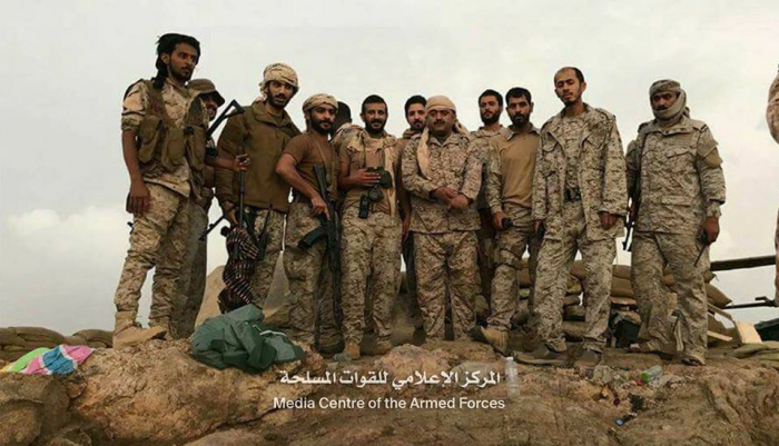 جانب من المعارك التي خاضتها قوات الجيش الوطني أثناء تحريرها سلسلة جبال الأزهور بمديرية رازح بمحافظة صعدة.