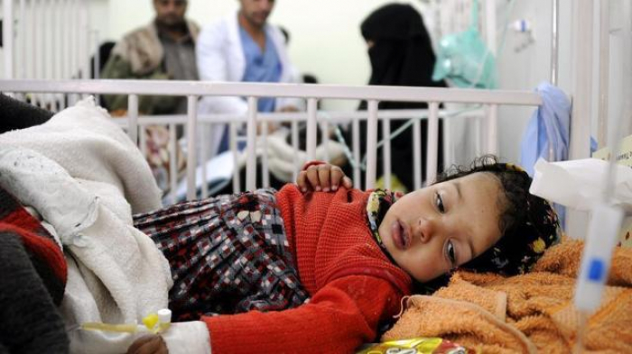 وزارة الصحة تدشن حملة تحصين ضد وباء الدفتيريا في 10 محافظات يسيطر عليها الحوثيون