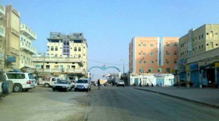 عاجل :   شرطة الغيضة تداهم مقرا للسوق السوداء وتعتقل مجموعة من مفتعلي أزمة المشتقات النفطية .