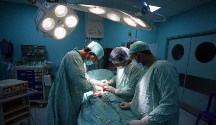 شابة يمنية تخضع نفسها لجراحة معقدة حولتها الى رجل