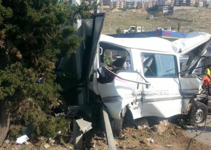 إب: حادث مروع يودي بحياة 8 أشخاص في بعدان