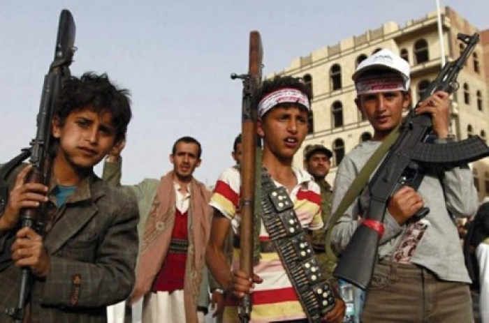 مليشيات الحوثي يعوض خسارة عناصره في صرواح بتجنيد طلاب المدارس
