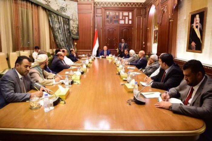 ورد الآن.. من كواليس الحكومة الشرعية بالرياض ...الترتيب لمفاجأة مرتقبة بقيادة الرئيس خلال الـ 24 ساعة القادمة