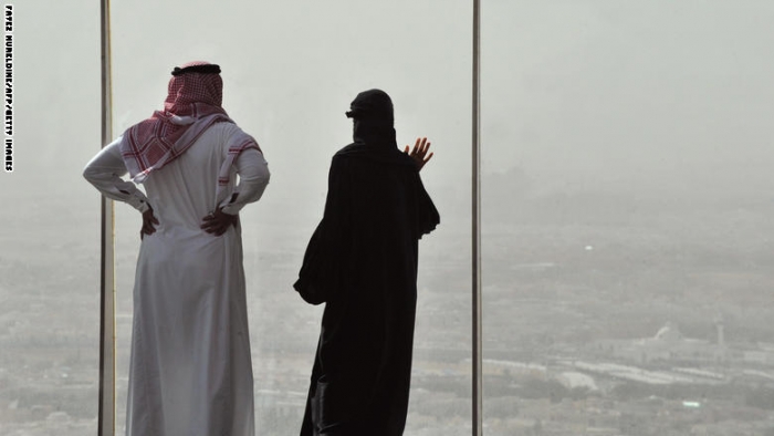 قانون سعودي جديد ينتصر للسعوديات ويرعب الأزواج من زوجاتهم قد يقودهم للسجون وتغريمهم 500 ألف ريال