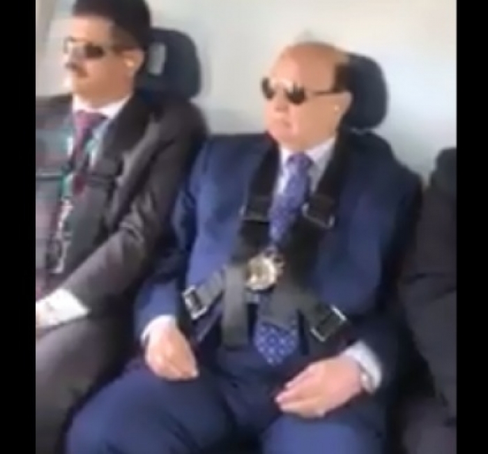 شاهد : السفير السعودي ينشر فيديو له وللرئيس هادي ونائبه بين السماء والارض
