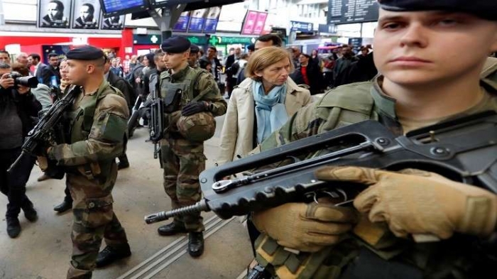 فرنسا لا تستبعد احتمال توجيه ضربات جديدة ضدّ سوريا