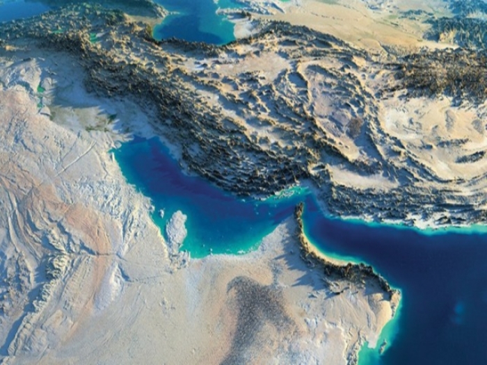 قناة بحرية على طول الحدود السعودية القطرية تعزل الدوحة في "جزيرة"