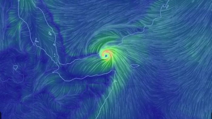 الارصاد محذرا فجر اليوم: اعصار مداري قادم بقوة وستتأثر به هذه المحافظات