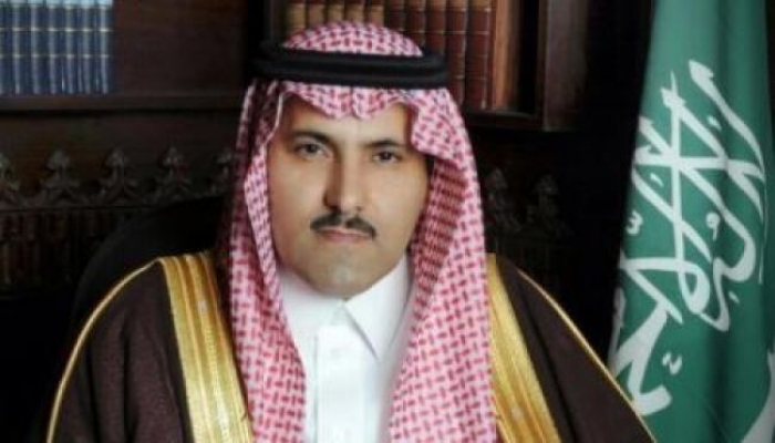 شاهد كيف رد طيار يمني على السفير السعودي عندما طلب منه طائرة هيلوكبتر لنقل زوجته واولادة الستة (فيديو)