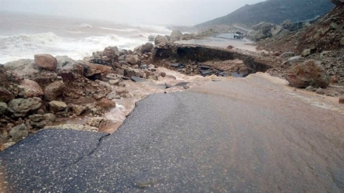 إعصار "ميكونو" يدمر طبقات الأرض في سقطرى معرقلاً وصول الإغاثة