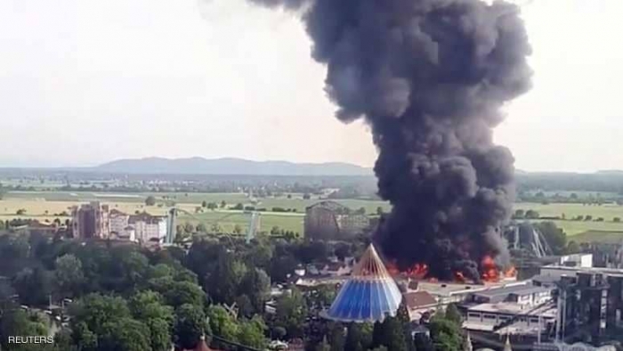 حريق ضخم يلتهم مدينة ملاهي "أوروبا بارك" في ألمانيا
