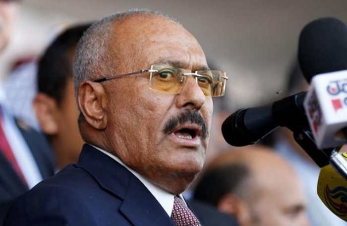 المقرب من صالح "ياسر العواضي" يكشف سر انباء مغادرته اليمن