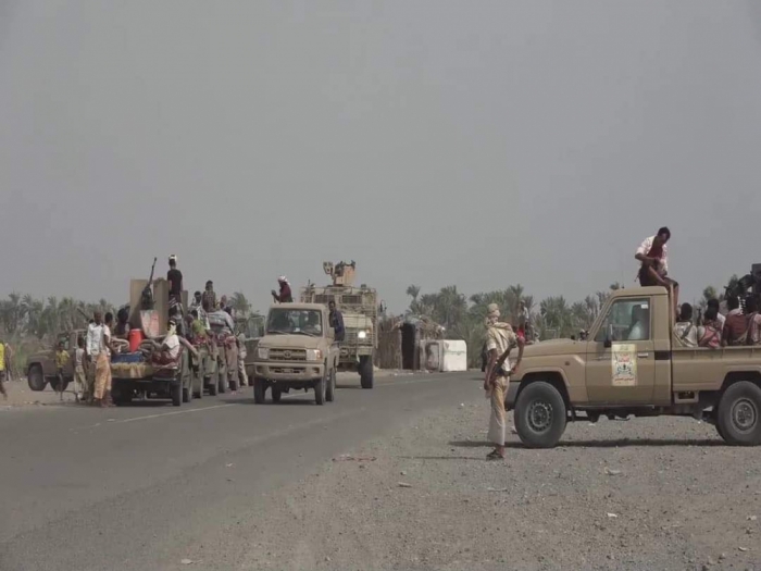 شاهد بالصور : القوات المشتركة تتوغل في الحسينية وتغنم أسلحة وذخائر ومليشيات الحوثي تهرب تاركة جرحاها