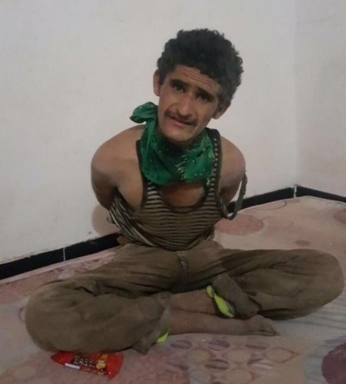 بالصورة : القبض على قيادي حوثي بارز مختبئ في حفرته بالساحل الغربي
