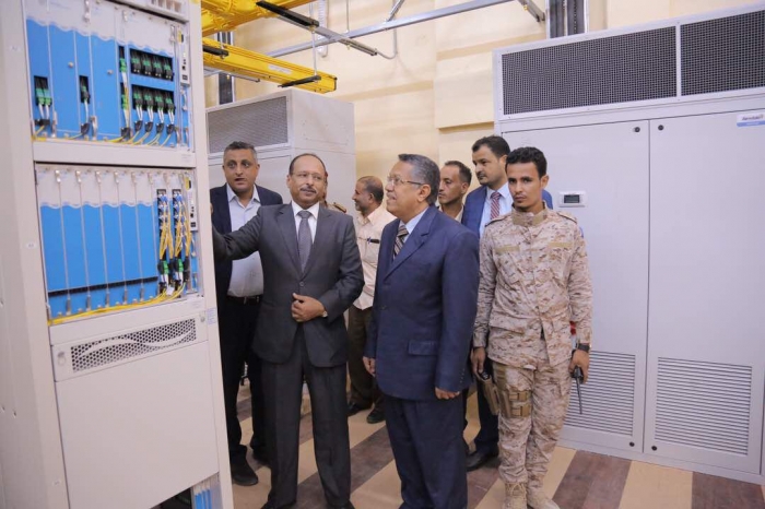الحكومة الشرعية تستعد لإفتتاح أضخم مشروع يربط اليمن بثلاث قارات (صورة وتفاصيل)