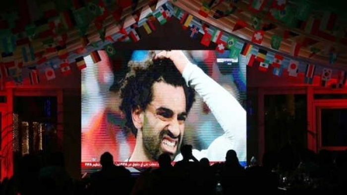 شاهد فيديو مختلف لمغترب يمني غاضب بسبب مشاركة العرب الضعيفة في كاس العالم