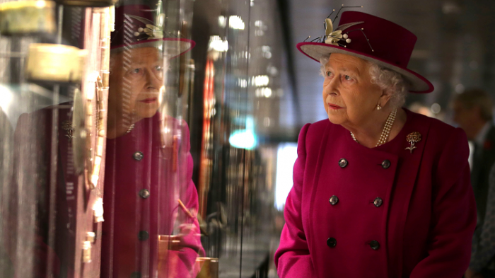 بريطانيا تستعد لوفاة إليزابيث الثانية بخطة سرية