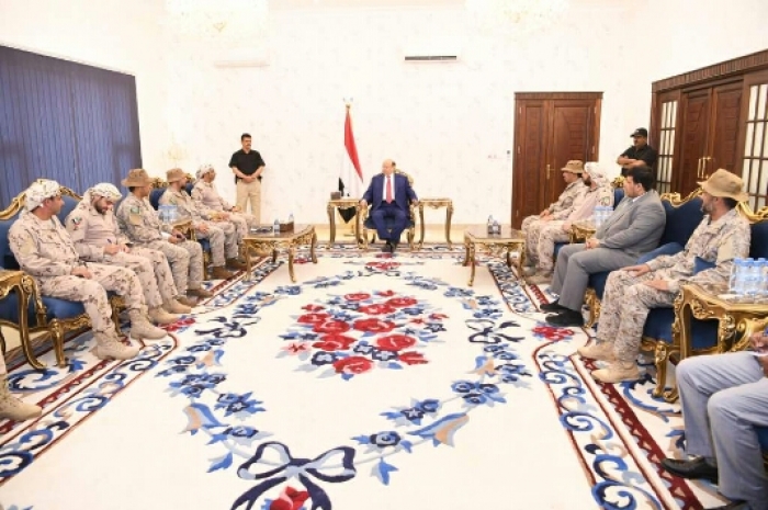 عدن : تفاصيل اجتماع عسكري رفيع جمع الرئيس هادي بقيادة قوات التحالف