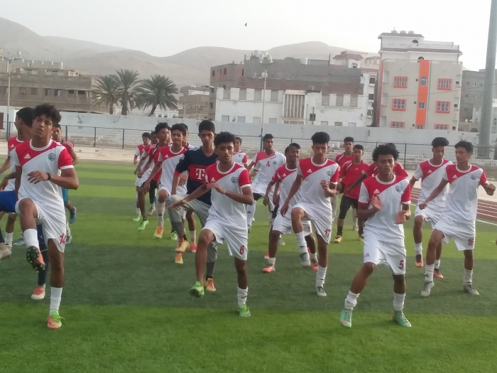احمد مهدي : مغادرة ختام لمعسكر المنتخب بالمكلا تصرف غير مسؤول