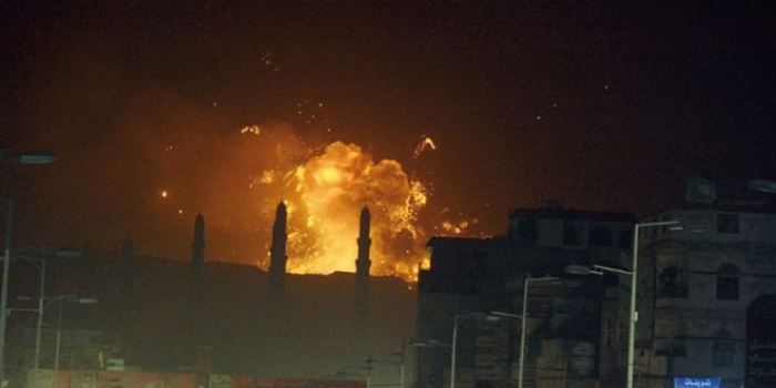 بالصور : هذا ما حدث في صنعاء فجر اليوم السبت