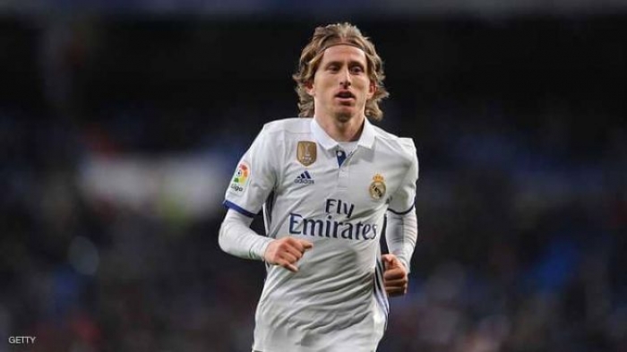 لوبيتيغي يحسم جدل "رحيل مودريتش" عن الريال