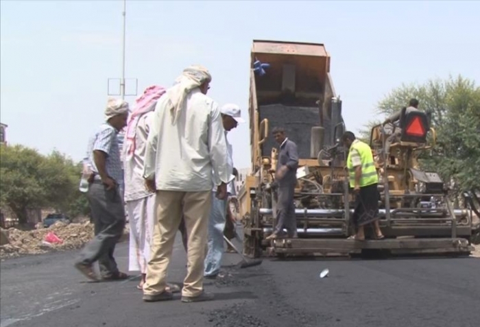 صندوق صيانة الطرق بعدن يدشن أعمال الصيانة لتأهيل عدد من الطرقات