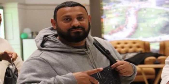 أسطورة الملاكمة اليمني الأصل نسيم حميد يصل السعودية ..  ماذا قال عند وصوله