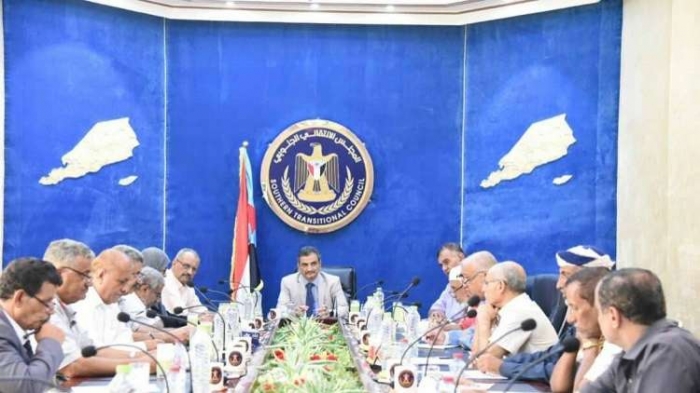 "الانتقالي" يدعو أنصاره للسيطرة على مؤسسات الدولة في جنوب اليمن