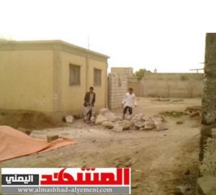 شاهد بالفيديو .. مصير شاب يمني لعب مع اصدقائه لعبة الموت الخطيرة في محافظة ذمار
