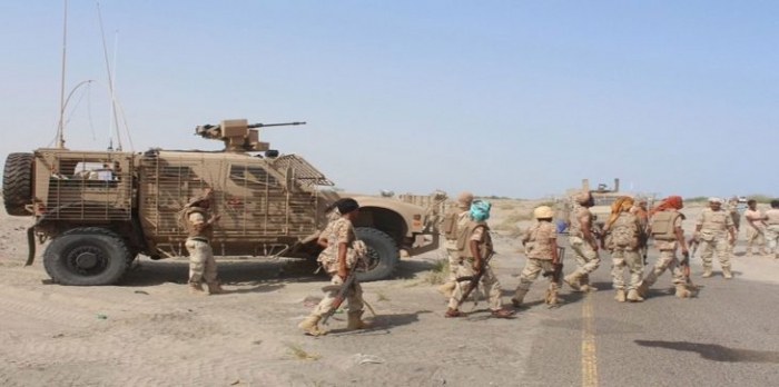 عاجل قوات الجيش اليمني تصل إلى قبر ”حسين بدرالدين الحوثي” في صعدة (فيديو)