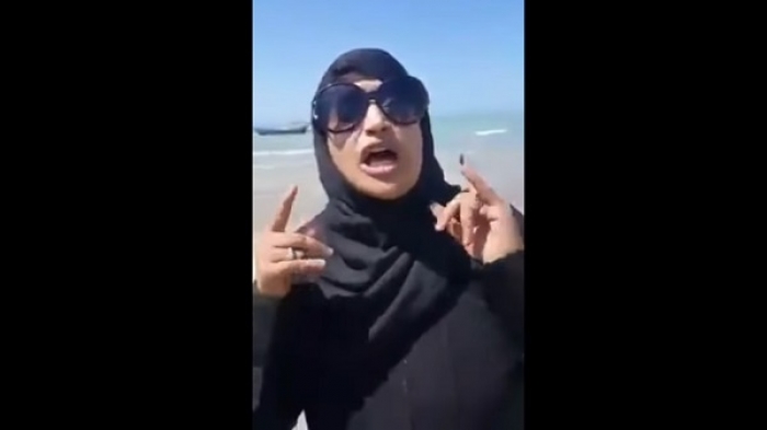 شاهد الفيديو : العفاشية نورا الجروي تتحدث من سواحل الحديدة في حشد من نوع خاص .. فماذا قالت ؟!