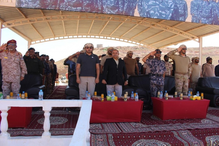 نائب رئيس الوزراء يشهد حفل تخرج الدفعة الثالثة من قوات الأمن في المكلا