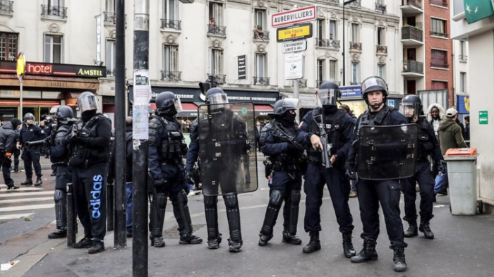 فرنسا تنشر 89 ألف شرطي تحسبا لاحتجاجات السبت وإيفل يغلق أبوابه