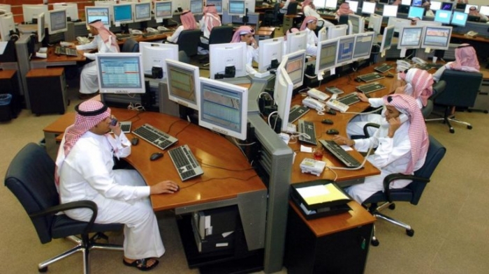 السعودية تضيق على المغتربين بتوطين عشرات الوظائف الجديدة