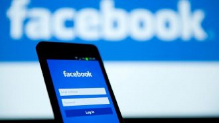 ميزة جديدة على “فيسبوك” تتيح حظر الكلمات والصور التعبيرية “المسيئة
