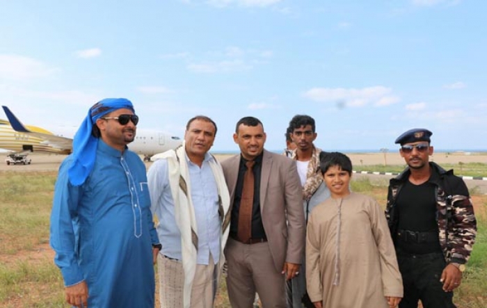 محافظ سقطرى يغادر إلى الإمارات في زيارة رسمية