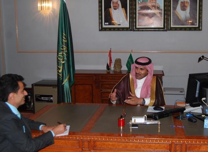 السفير السعودي يكشف عن اموال صخمة ضختها بلاده لليمن ووقعت في قبضة الحوثي